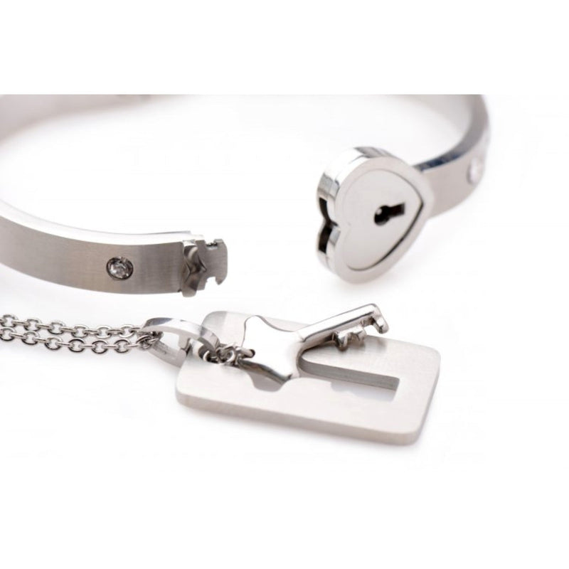 Load image into Gallery viewer, Master Series Cuffed Locking Bracelet &amp; Key Necklace Silver
